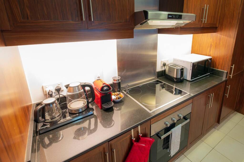 First Class 2Br With Full Burj Khalifa And Fountain View Dubai Exterior foto